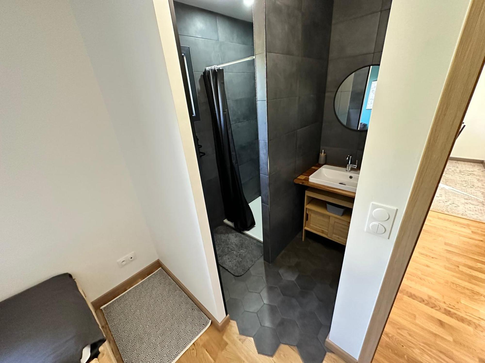 Chambre Privee Au Calme - Proche Gare - Parking Gratuit Le Gond-Pontouvre Dış mekan fotoğraf